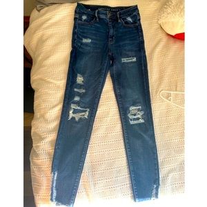 American Eagle Size 6 Denim Ripped Jeans